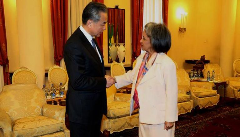 رئيسة إثيوبيا خلال استقبالها وزير الخارجية الصيني