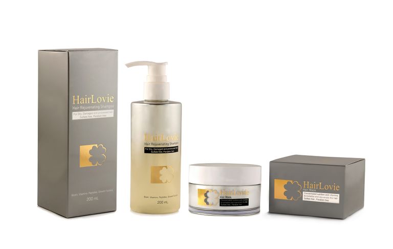 الطبيبة مريم الملا 