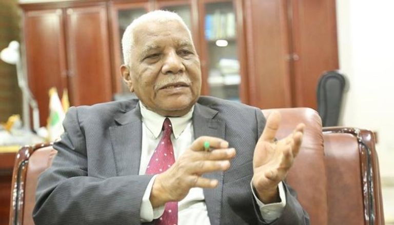 أحمد بلال عثمان وزير الداخلية السوداني
