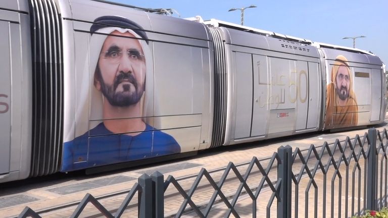 عطاءات الشيخ محمد بن راشد آل مكتوم تزيّن ميادين دبي
