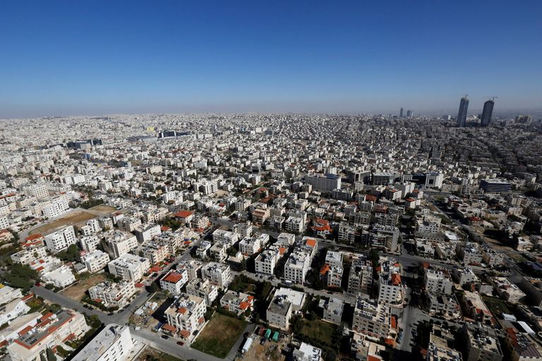 "التاكسي الطائر" في الأردن