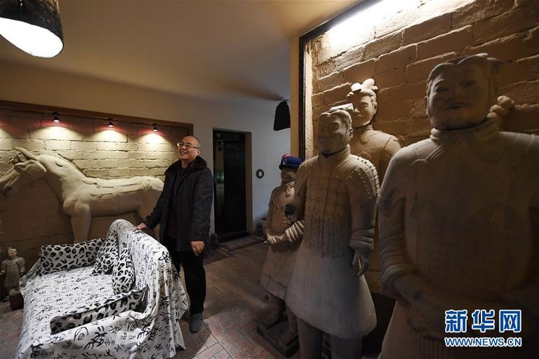 فندق يمنح السائحين فرصة معاصرة محاربي أول جيوش الصين