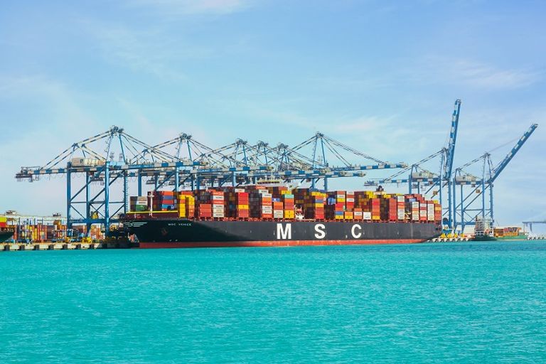 نمو العمليات التشغيلية بموانئ أبوظبي خلال 2018