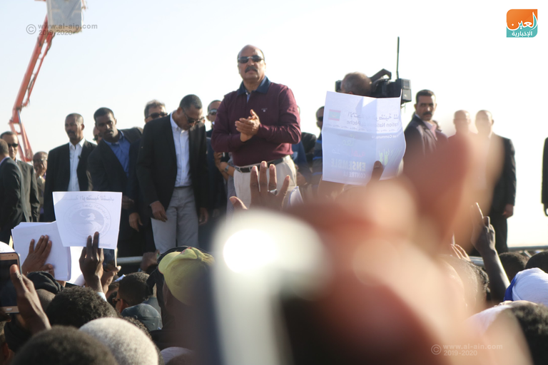 الرئيس الموريتاني محمد ولد عبدالعزيز وسط الحشود في نواكشوط
