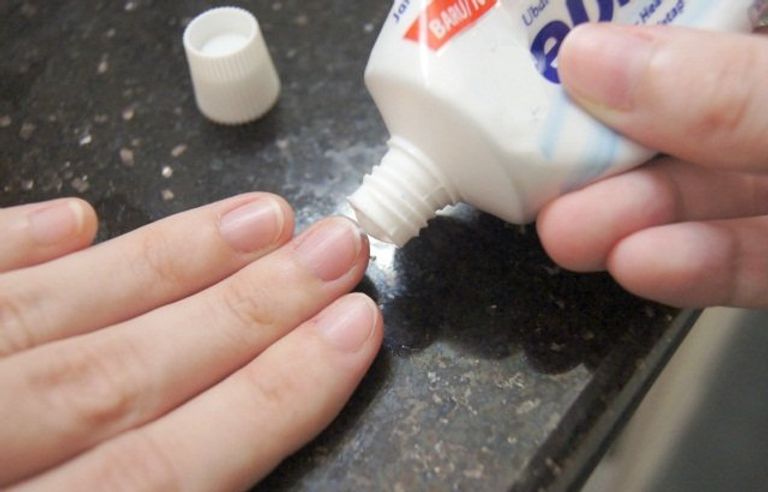 تلميع الخواتم ضمن استخدامات معجون الأسنان