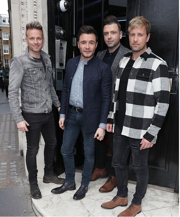 عودة نجوم "ويست لايف"  للعمل سويا 