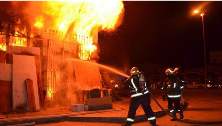 الحريق الذي شب في مقر السفارة المصرية بالجزائر باب سفارة جمهورية مصر العربية بالجزائر - صورة أرشيفية