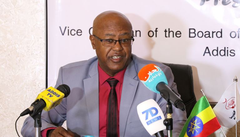 ميرزا الصايغ عضو هيئة آل مكتوم الخيرية