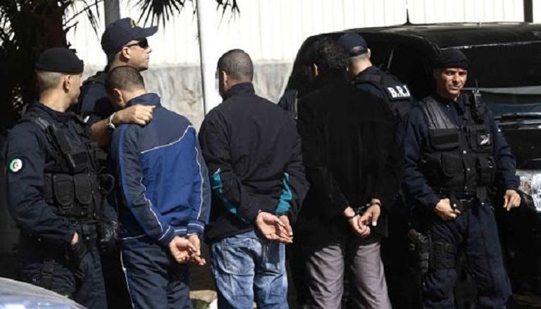 القبض على عصابة إجرامية بالجزائر - أرشيفية