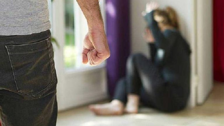 مسيرة مناهضة للعنف ضد المرأة في الجزائر - أرشيفية