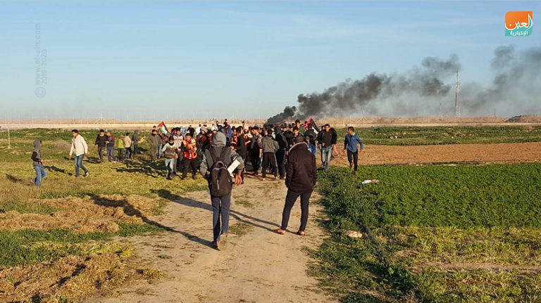 جانب من فعاليات الجمعة الـ42 لمسيرة العودة جانب من فعاليات الجمعة الـ42 لمسيرة العودة