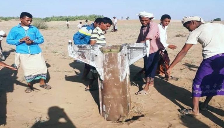 بقايا صاروخ حوثي سقط شرق الحديدة اليمنية