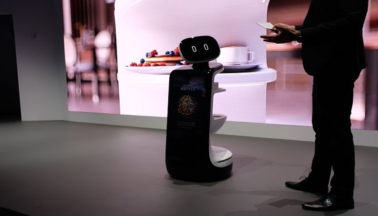 المساعدة على المشي وتنقية الهواء 4 روبوتات من سامسونج لخدمة البشر
