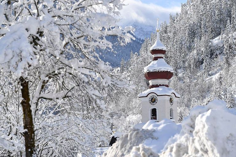 جنود من الجيش الألماني يشاركون في إنقاذ العالقين