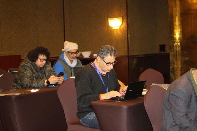 المخرج الإماراتي خلال المؤتمر الصحفي