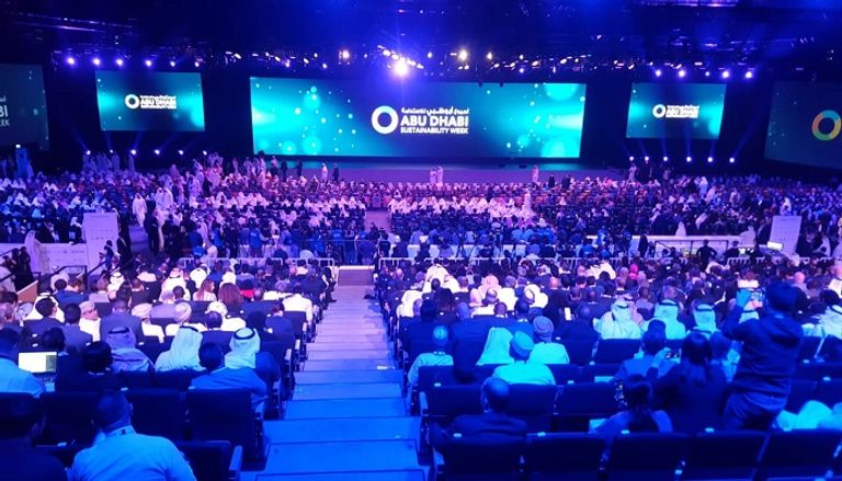 الدكتور مطر حامد النيادي، وكيل وزارة الطاقة والصناعة الإماراتية