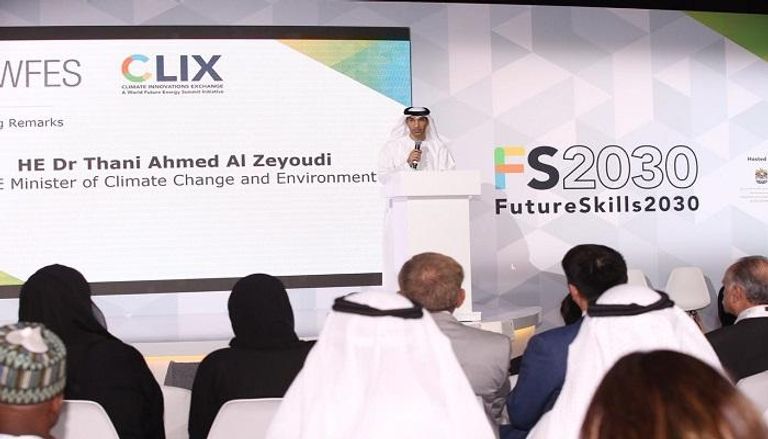 الدكتور ثاني بن أحمد الزيودي وزير التغير المناخي والبيئة بالإمارات