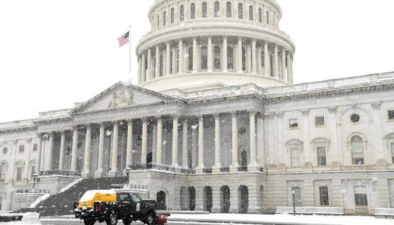 الثلوج تغطي البيت الأبيض في واشنطن