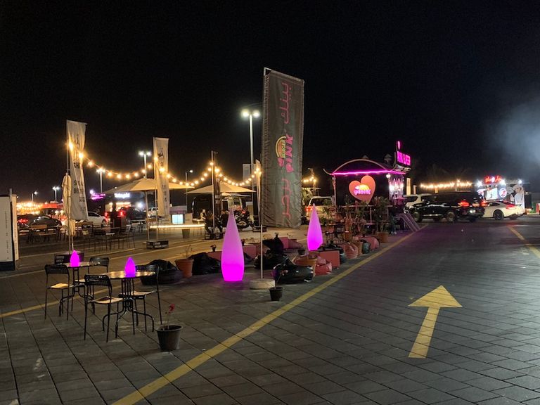 شاحنات الطعام في أبوظبي.. توجه صاعد للمستثمرين الشباب