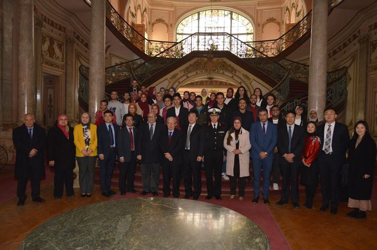 الاجتماع الافتتاحي الأول لمركز أبحاث ودراسات طريق الحرير