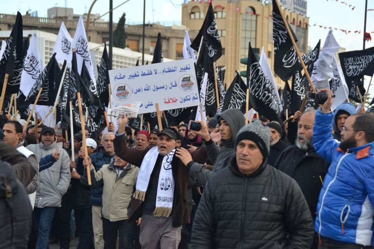 رايات الإرهاب تغزو شارع الحبيب بورقيبة في تونس