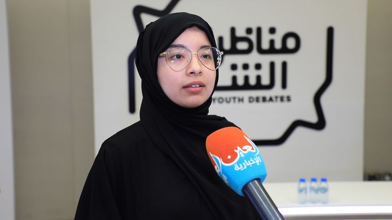جانب من المناظرة الشبابية حول أضرار وفوائد الألعاب الإلكترونية