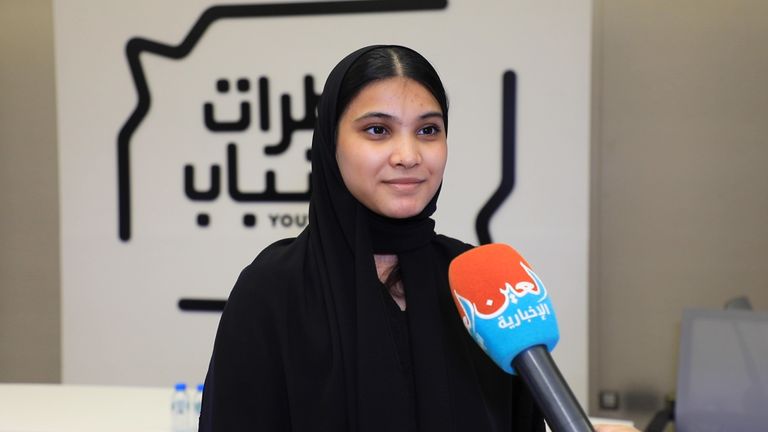 جانب من المناظرة الشبابية حول أضرار وفوائد الألعاب الإلكترونية