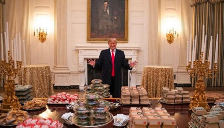 دونالد ترامب يطلب وجبات سريعة لضيوفه في البيت الأبيض