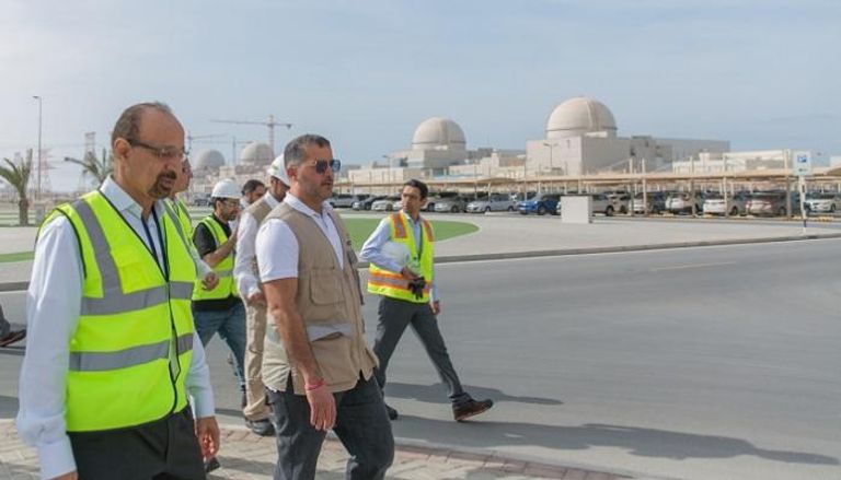  جولة وزير الطاقة السعودي في موقع مشروع "براكة"