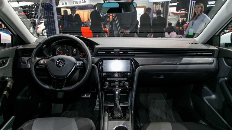 سيارة Volkswagen Passat