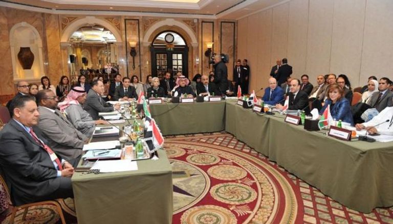أعمال الجلسة الأولى للقمة العربية التنموية الاقتصادية