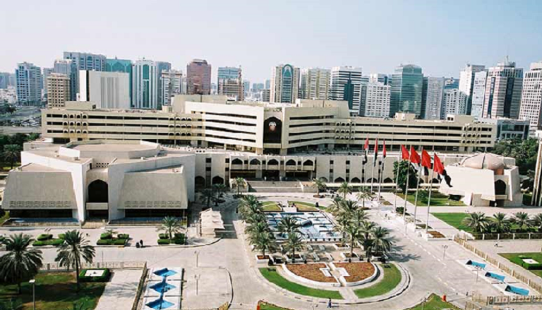 سيف بدر القبيسي المدير العام لبلدية مدينة أبوظبي