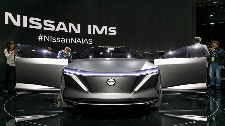 سيارة نيسان IMs