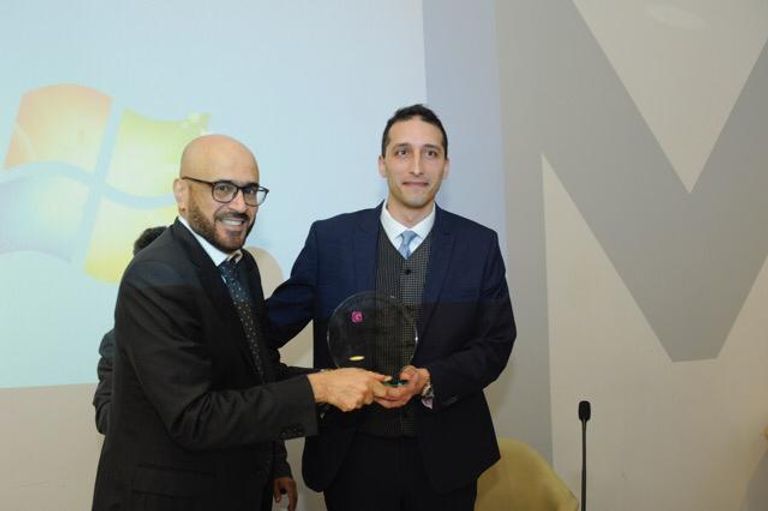 جامعة بوردو تكرم الدكتور جمال سند السويدي جانب من يوم عمل بحثي بجامعة بوردو مونتانين الفرنسية