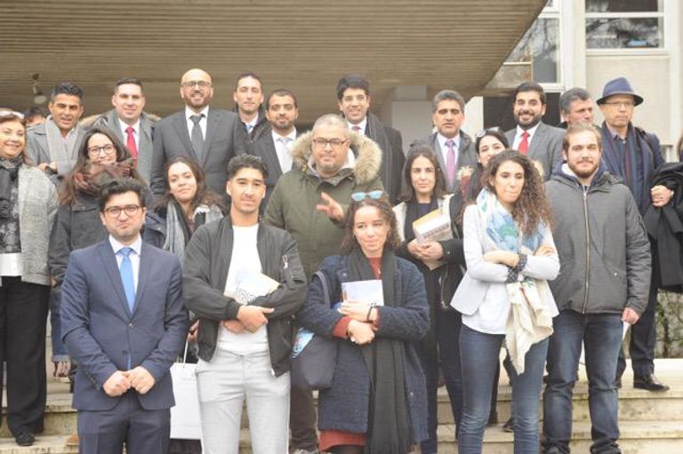 المشاركون في الفعالية جانب من يوم عمل بحثي بجامعة بوردو مونتانين الفرنسية