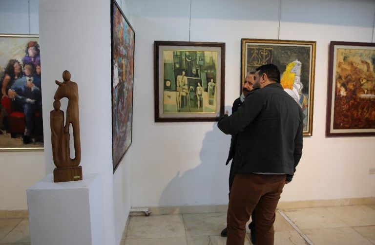 جانب من معرض الفن التشكيلي في بغداد