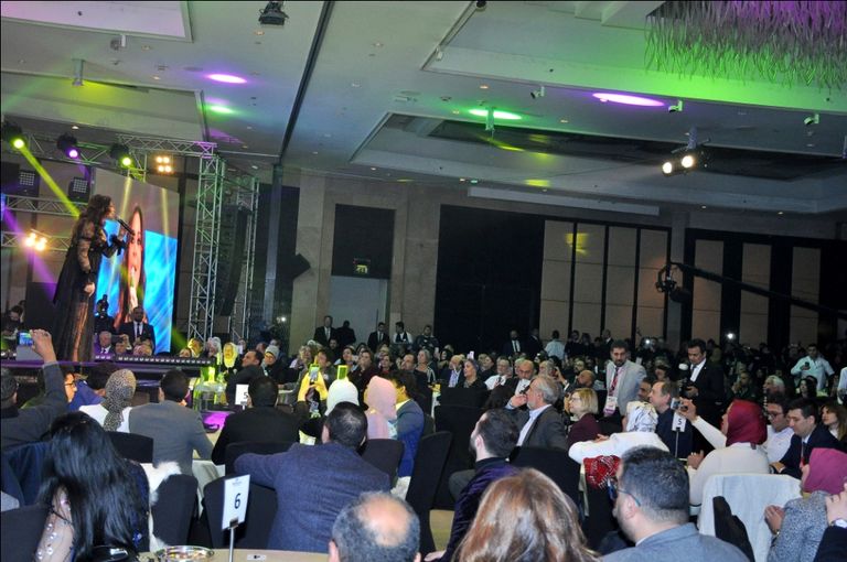 إليسا في الحفل الخيري بالقاهرة