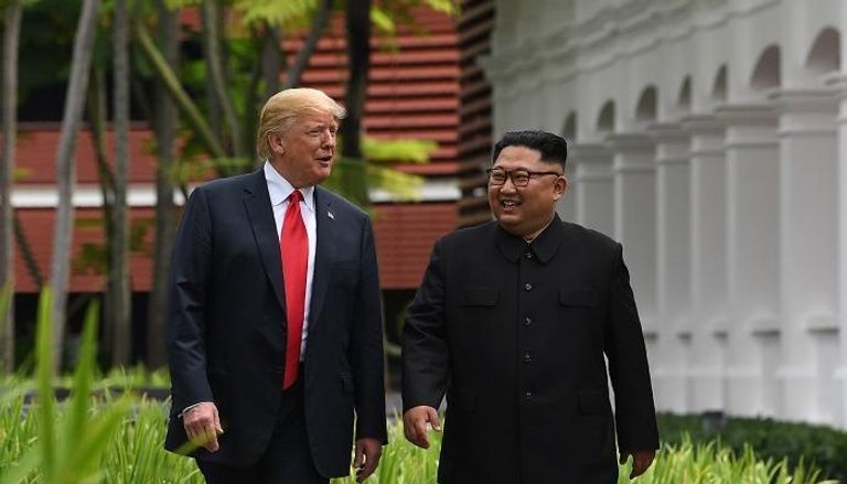 الرئيس الأمريكي دونالد ترامب والزعيم الكوري الشمالي كيم جونج أون