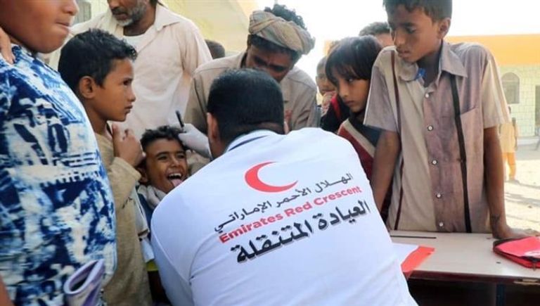18 ألف يمني استفادوا من عيادات الإمارات المتنقلة بالساحل الغربي