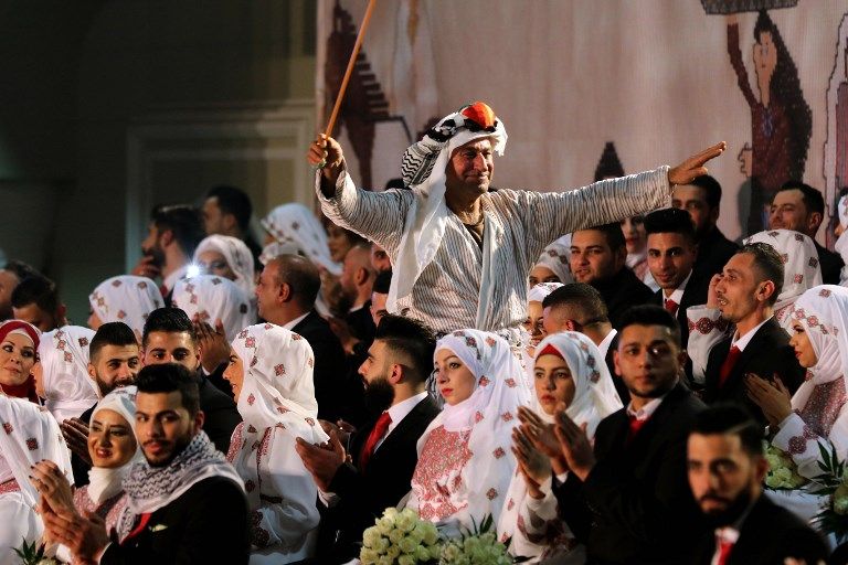 حفل زفاف جماعي للاجئين الفلسطينيين في لبنان