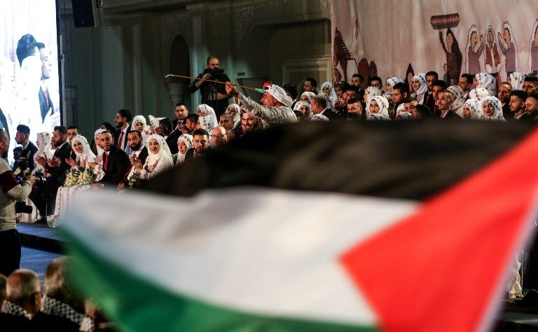 حفل زفاف جماعي للاجئين الفلسطينيين في لبنان