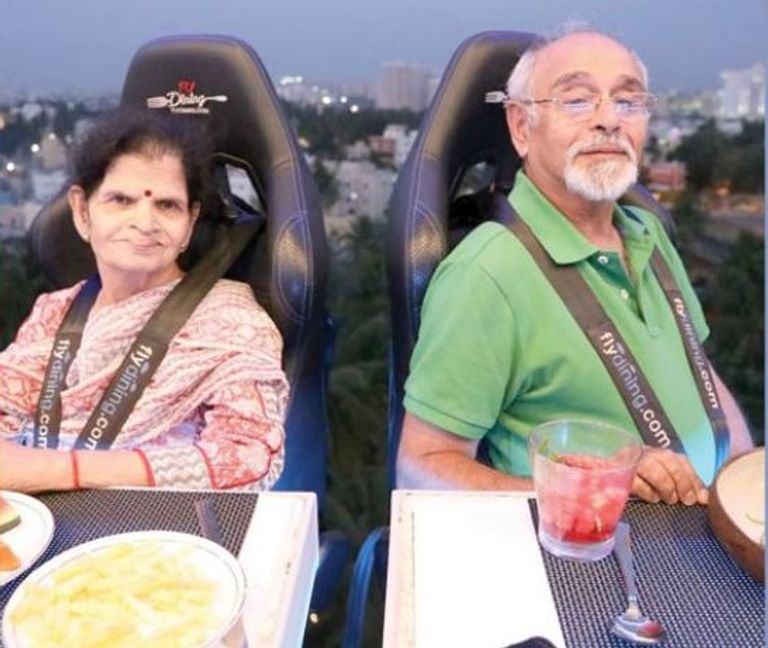 مطعم "فلاي دايننج" في الهند