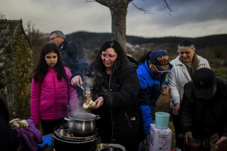 قرية برتغالية تحتفل سنويا بذكرى نجاتها من الطاعون ونابليون