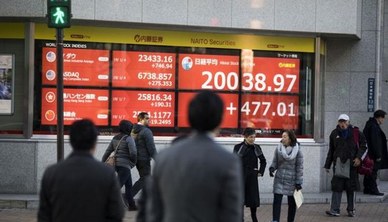 المؤشر نيكي الياباني يهبط متأثرا بمخاوف النمو العالمي 