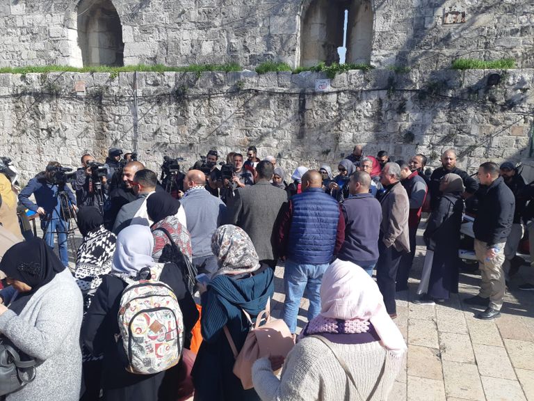 جانب من الوقفة الاحتجاجية لحراس الأقصى المبعدين