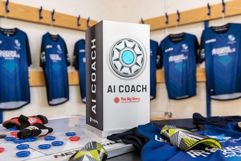 الجهاز "A I COACH".. مدرب افتراضي يقود الفريق