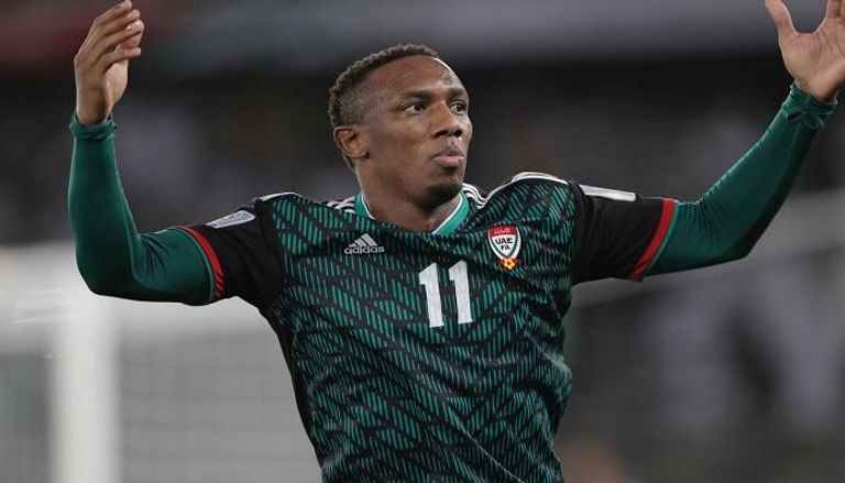 أحمد خليل مهاجم منتخب الإمارات ألبيرتو زاكيروني مدرب منتخب الإمارات