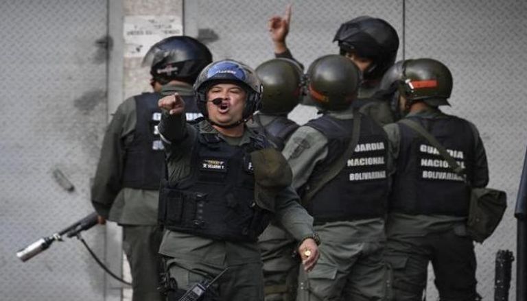عناصر من الشرطة الفنزويلية