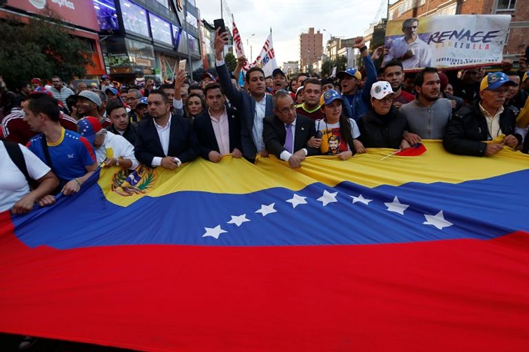 تصاعد وتيرة أزمة الرئاسة في فنزويلا