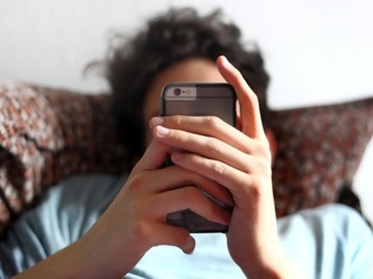 وسائل التواصل تؤثر على الصحة العقلية - صورة أرشيفية